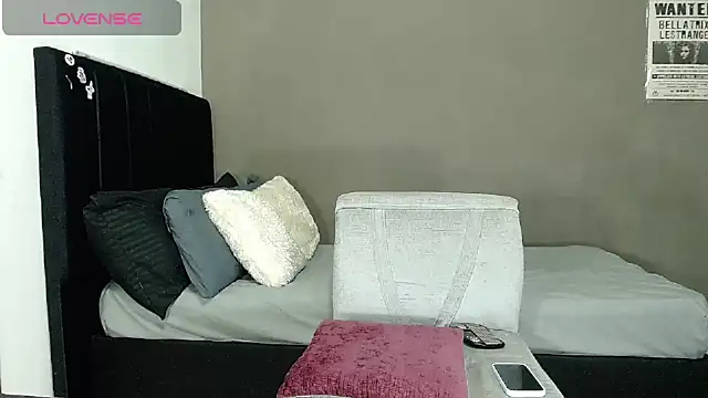 Matteo12  online show from March 27, 2:39 am