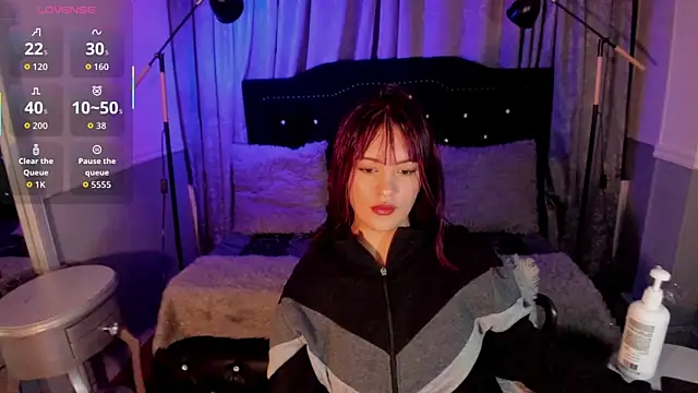 Snapshot of Jolie_price chatting on October 11, 3:17 am Jolie price online show from October 11, 3:17 am