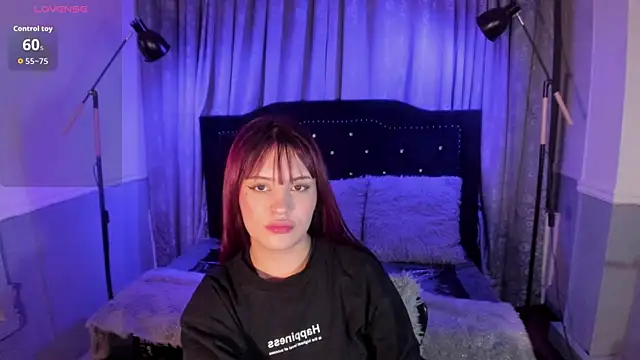 Snapshot of Jolie_price chatting on October 23, 4:12 am Jolie price online show from October 23, 4:12 am