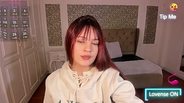 Snapshot of Jolie_price chatting on November 27, 2:46 am Jolie price online show from November 27, 2:46 am