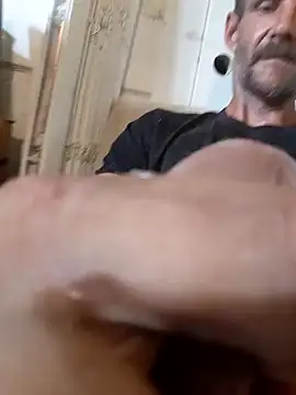 Hungwell1515 online show from September 17, 2:30 pm