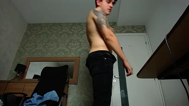 FelixStarkk online show from October 8, 5:10 pm