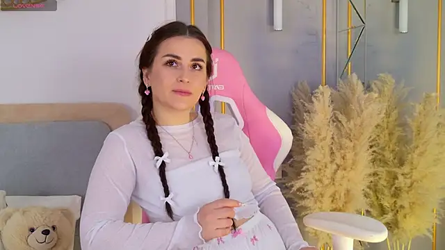 LanaElise online show from November 6, 6:03 am