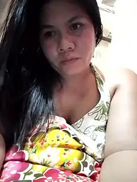 Snapshot of phoenix_1994 chatting on May 16, 6:43 am phoenix 1994 online show from May 16, 6:43 am