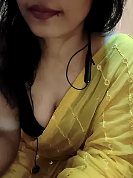 Divya Bharti online show from November 14, 4:06 pm