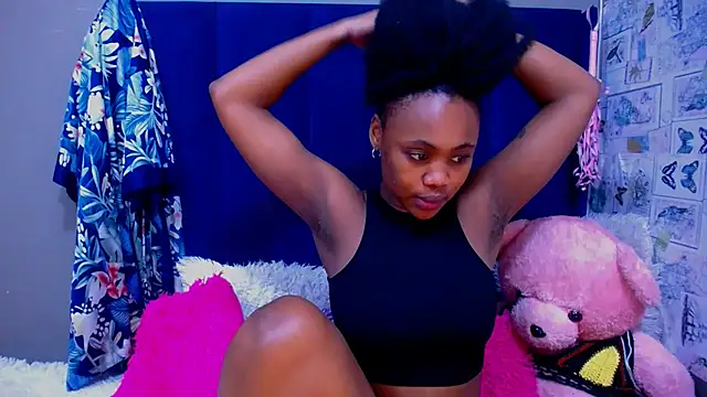 Snapshot of ItsMsBankss02 chatting on October 5, 5:44 pm ItsMsBankss02 online show from October 5, 5:44 pm