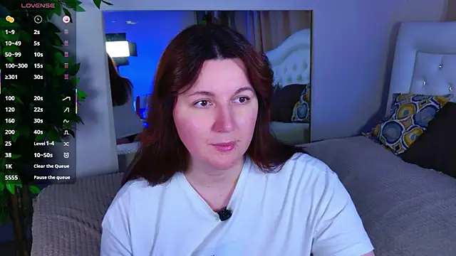 Snapshot of love_me__tonight_ chatting on May 3, 3:45 am love me tonight online show from May 3, 3:45 am
