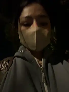 Linh 2004 online show from March 25, 5:19 pm