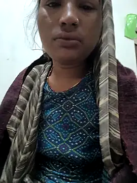 Hot raaani online show from February 20, 12:51 am