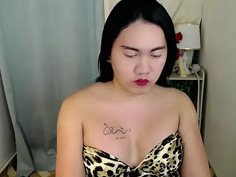 Mocha hugecockxx online show from September 22, 9:00 am