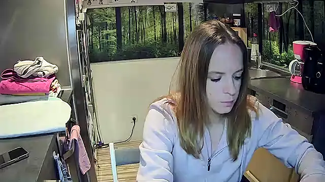 SexyMilf 37 online show from September 27, 8:14 pm