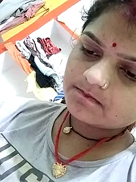 Hot mirchjii online show from September 13, 10:31 pm