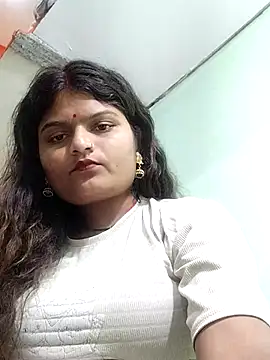 Hot mirchjii online show from October 30, 1:45 pm