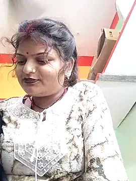 Hot mirchjii online show from November 4, 3:44 pm