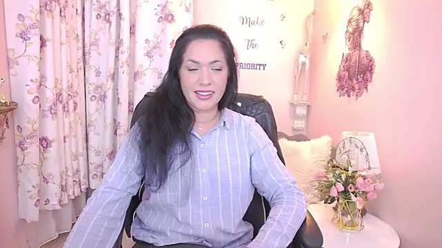 MyLovOne online show from April 22, 1:56 pm