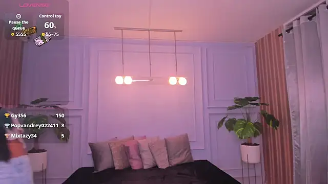 keytinthomson  online show from March 1, 4:14 am