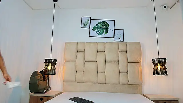 Cinthiabaker online show from April 8, 1:44 pm