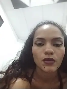 Karen Ariass online show from June 7, 2:37 am