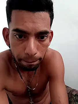 Snapshot of Negritohot2828 chatting on January 10, 4:20 pm Negritohot2828 online show from January 10, 4:20 pm