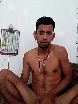 Snapshot of Negritohot2828 chatting on January 19, 1:37 pm Negritohot2828 online show from January 19, 1:37 pm