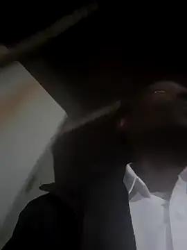 sex-machanic online show from December 15, 5:39 pm