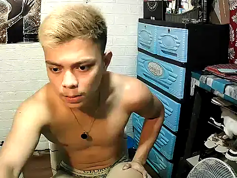 Pinoy slutcummer69 online show from October 31, 10:05 am