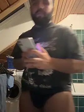 Snapshot of german_turk chatting on September 17, 11:06 pm german turk online show from September 17, 11:06 pm