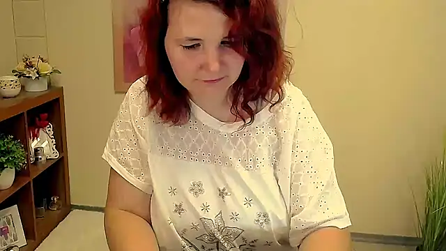 Snapshot of TwoBigSuns chatting on September 22, 12:40 pm TwoBigSuns online show from September 22, 12:40 pm