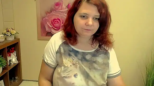 Snapshot of TwoBigSuns chatting on September 23, 7:22 am TwoBigSuns online show from September 23, 7:22 am