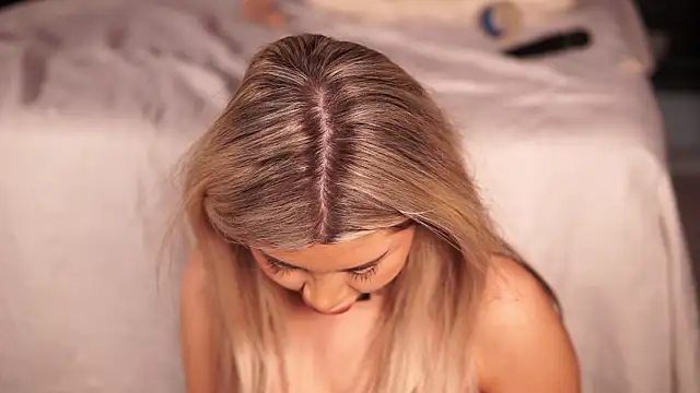 Monique Celeste online show from March 21, 8:19 am