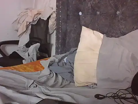 Snapshot of Linah97 chatting on November 28, 4:42 pm Linah97 online show from November 28, 4:42 pm