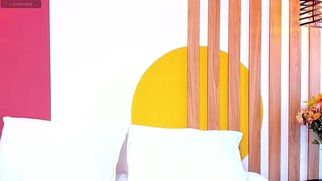 Snapshot of SashaGreyy_ chatting on November 15, 8:38 pm SashaGreyy online show from November 15, 8:38 pm