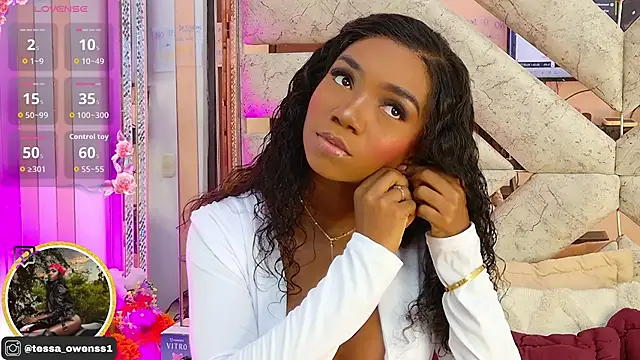 Tessa Owenss online show from October 22, 7:02 pm