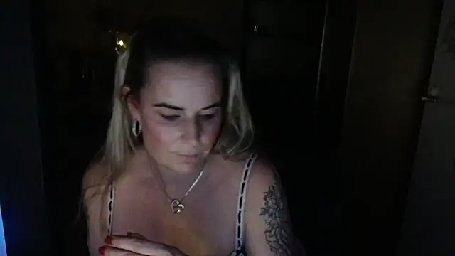 Mrs-Aurora online show from March 25, 10:38 pm