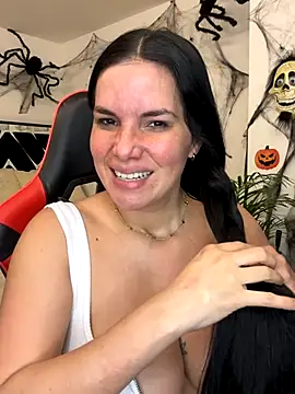 carol cruz133 online show from October 25, 11:21 pm