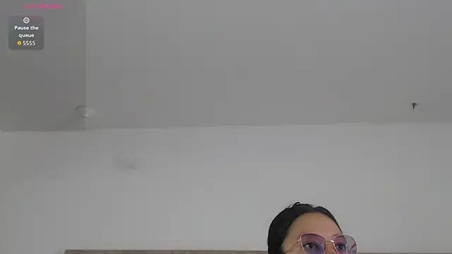 Kitty ravee online show from September 23, 2:09 pm