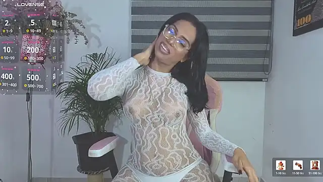 Queen Morena online show from July 15, 1:55 am