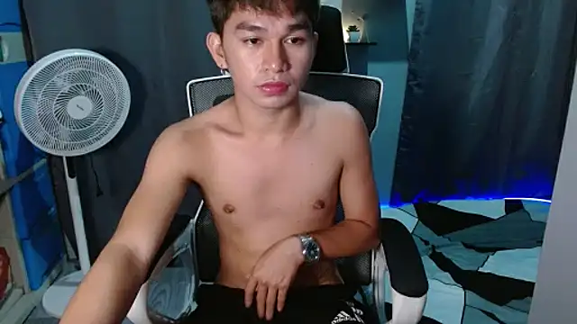 Midnight Snack69 online show from October 27, 4:55 pm
