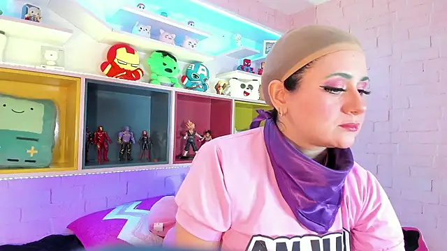 Snapshot of harimoon1 chatting on February 8, 3:21 am harimoon1 online show from February 8, 3:21 am