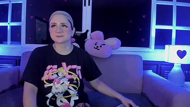 Snapshot of harimoon1 chatting on February 19, 3:13 am harimoon1 online show from February 19, 3:13 am