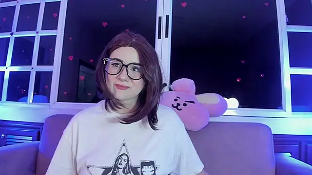 Snapshot of harimoon1 chatting on February 20, 3:14 am harimoon1 online show from February 20, 3:14 am