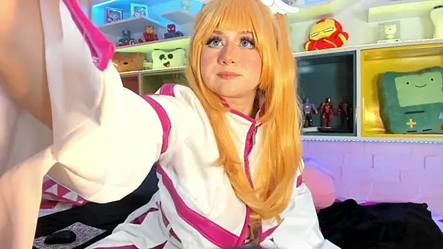 Snapshot of harimoon1 chatting on February 22, 3:40 am harimoon1 online show from February 22, 3:40 am