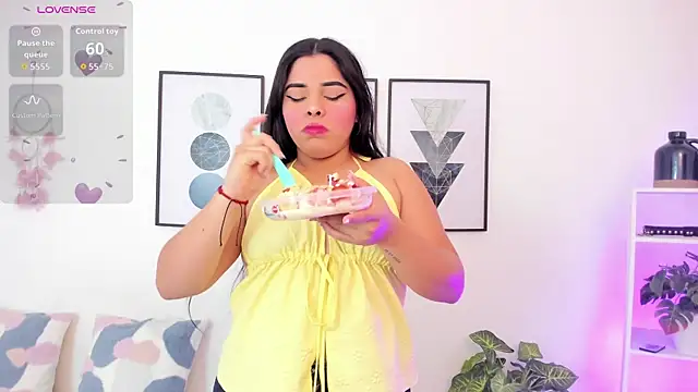 Snapshot of yunna7 chatting on October 18, 11:33 am yunna7 online show from October 18, 11:33 am