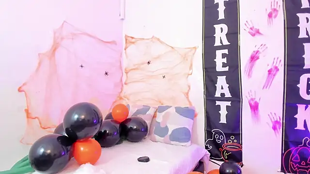 Snapshot of yunna7 chatting on October 28, 11:36 am yunna7 online show from October 28, 11:36 am