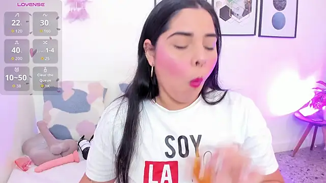 Snapshot of yunna7 chatting on November 4, 11:31 am yunna7 online show from November 4, 11:31 am