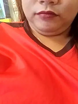 yuana25 online show from April 18, 3:10 am