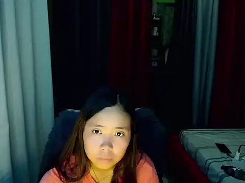 Snapshot of lovelysluttyxx chatting on September 22, 6:15 am lovelysluttyxx online show from September 22, 6:15 am