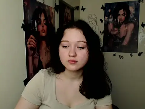 LadyAlice  online show from November 19, 7:08 am