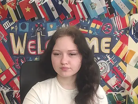 LadyAlice  online show from April 2, 6:11 am