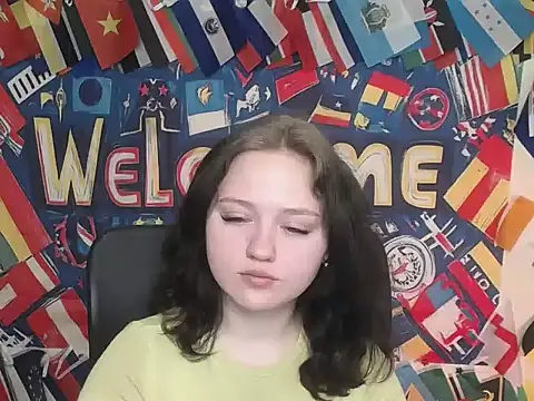 LadyAlice  online show from April 25, 6:27 am